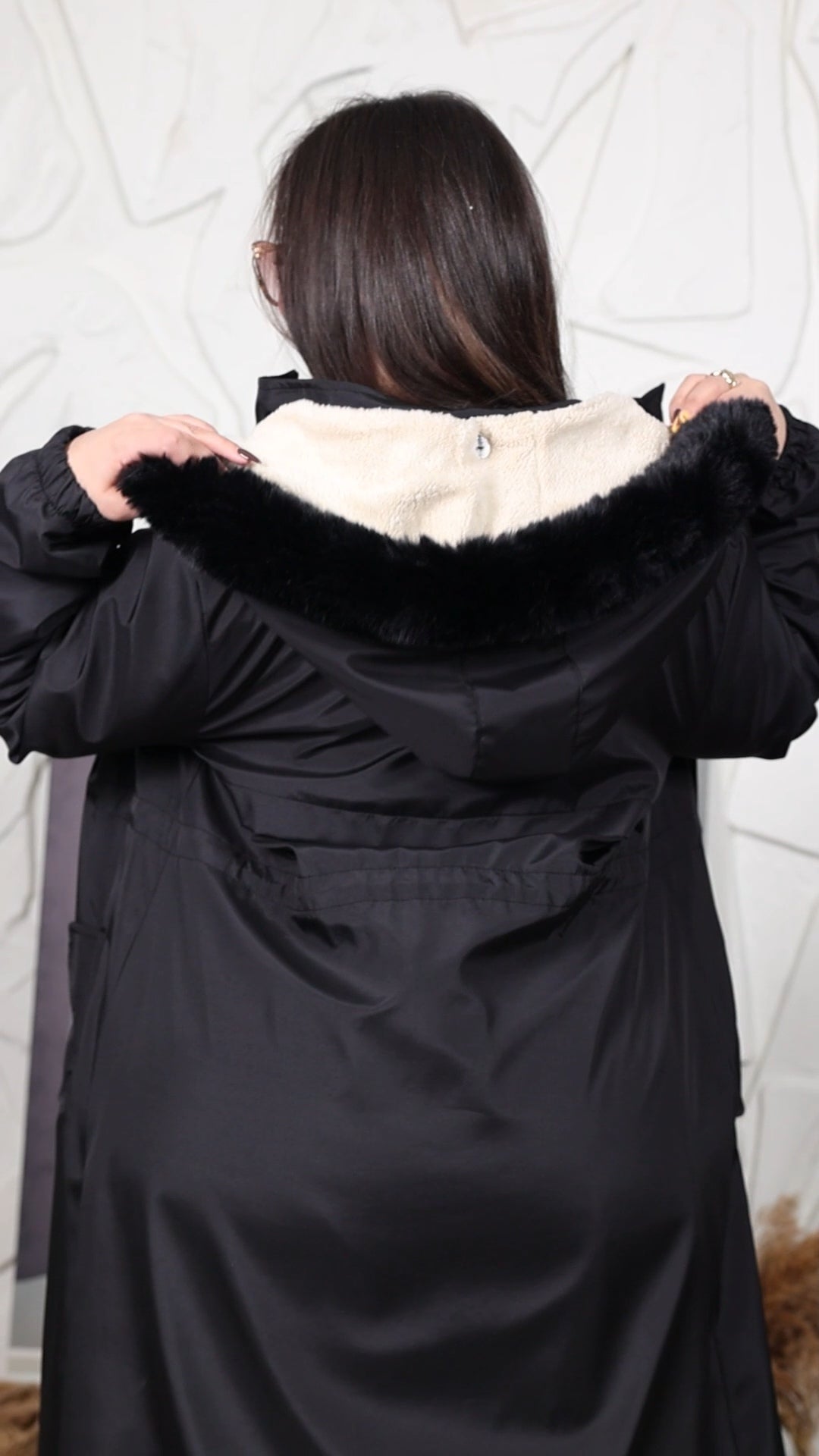 Parka Lungo "Cortina" con Cappuccio in Ecopelliccia